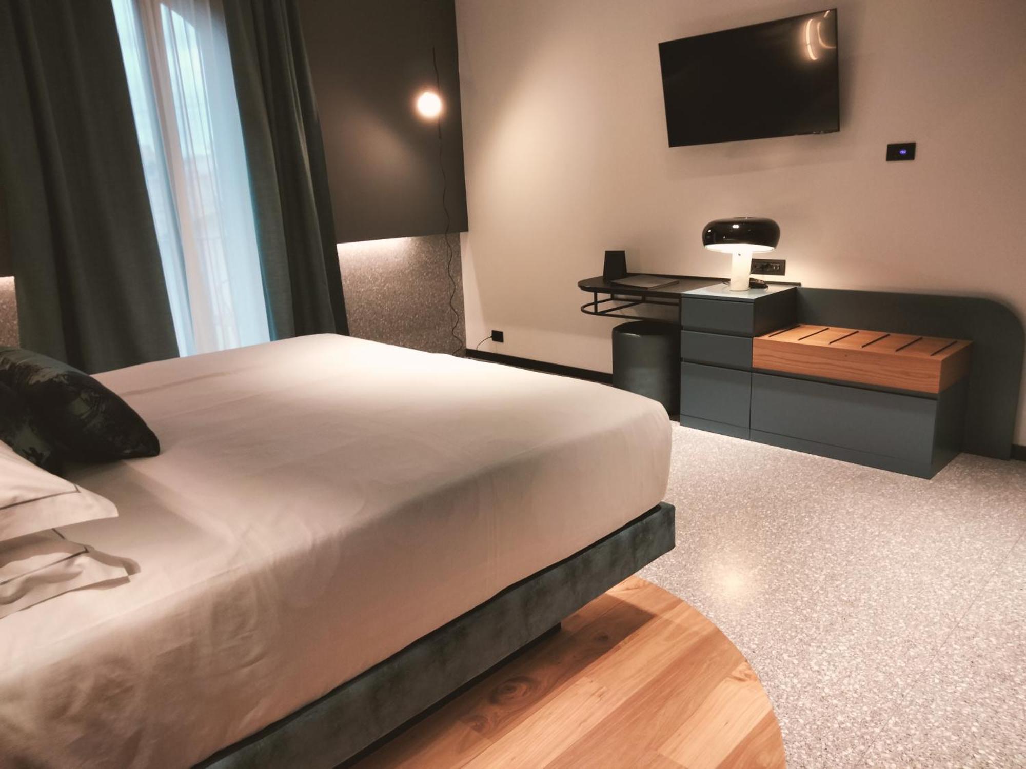 Hotel Ristorante Al Caminetto Worldhotels Crafted Adults Only Тори дел Бенако Екстериор снимка