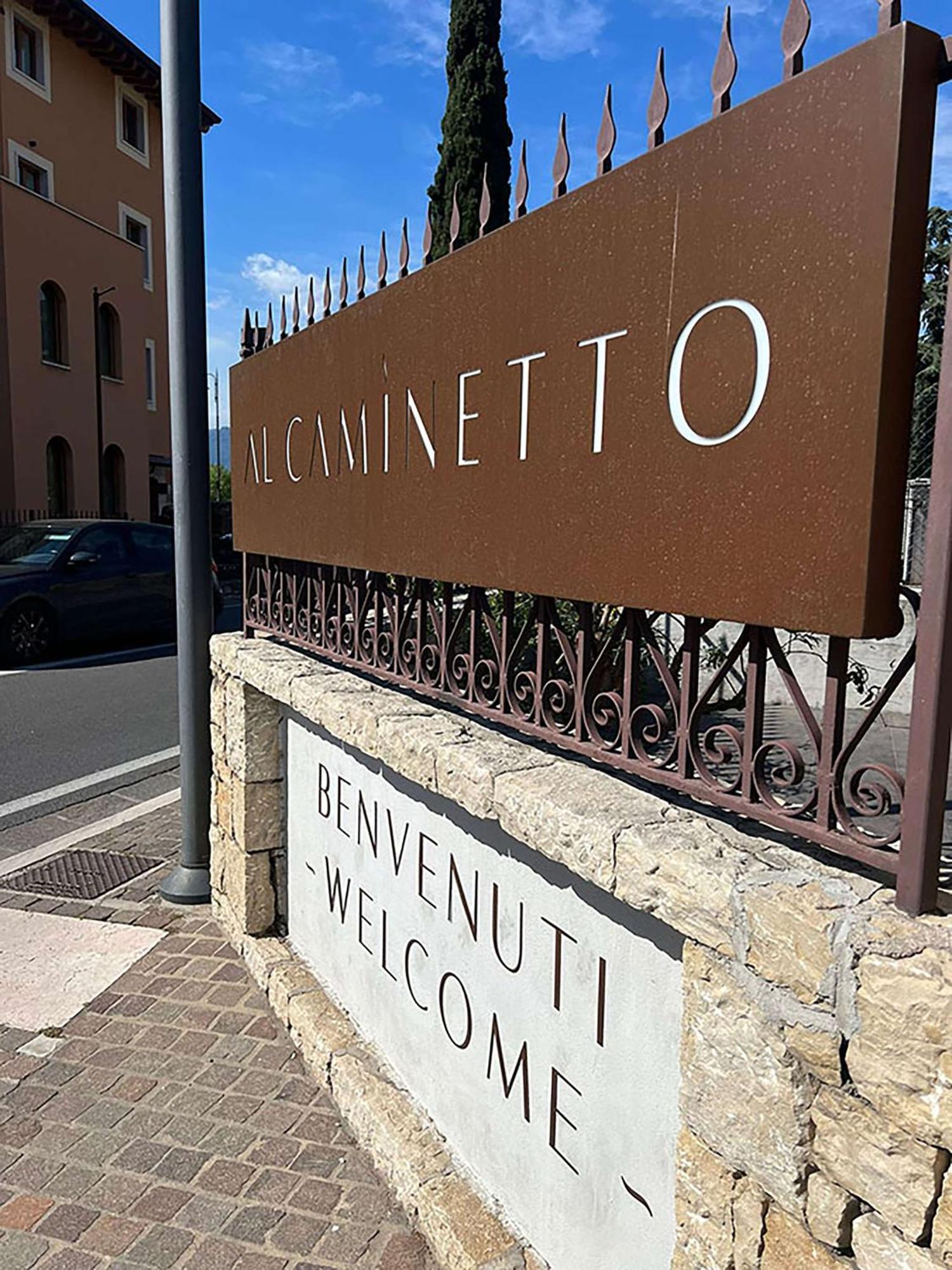 Hotel Ristorante Al Caminetto Worldhotels Crafted Adults Only Тори дел Бенако Екстериор снимка